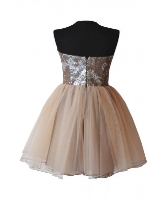 Rochie scurta, eleganta din tull uni